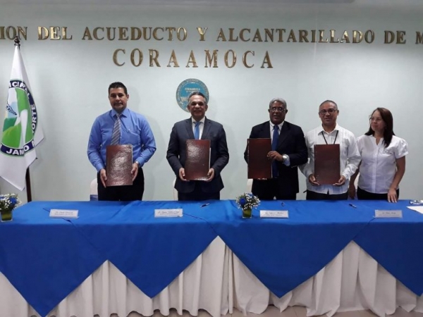 CORAAMOCA es sede para firma de acuerdo de desempeño Institucional.