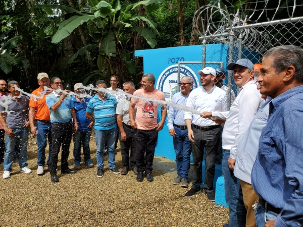 EN EL DISTRITO MUNICIPAL DE JUAN LÓPEZ, CORAAMOCA CONSTRUYE  POZO TUBULAR