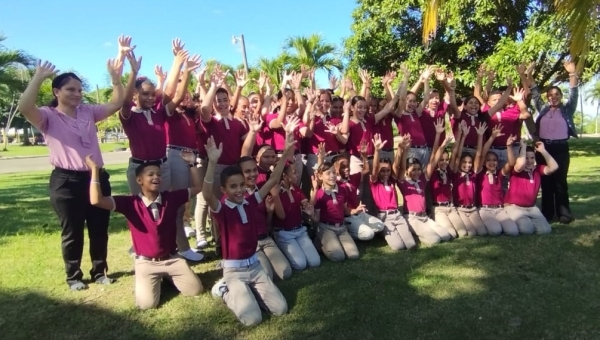 La División de Participación Social y Ciudadana de CORAAMOCA realizó recorridos a estudiantes por la Planta Potabilizadora La Dura.