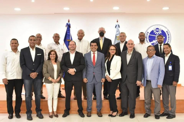 AUTORIDADES DE ESPAILLAT PARTICIPAN EN LANZAMIENTO PROYECTO DE MEJORAMIENTO AGUA POTABLE Y SANEAMIENTO EN MOCA Y GASPAR HERNÁNDEZ.