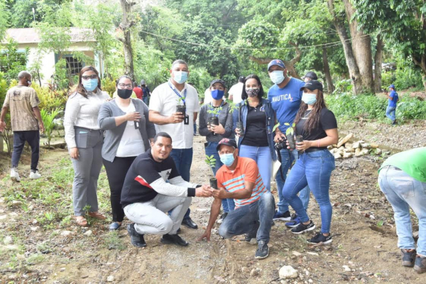 CON JORNADA DE ARBORIZACIÓN CORAAMOCA CELEBRA DIA MUNDIAL DEL MEDIO AMBIENTE.